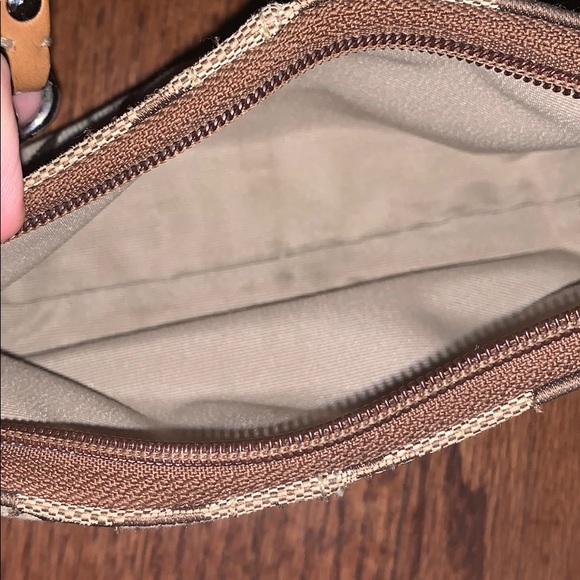 Coach wristlet - Picture 3 of 3